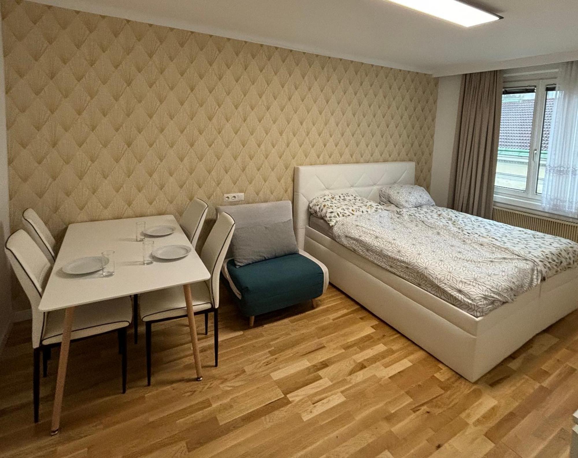 Exclusive Serviced Flat On Taborstrasse Wenen Buitenkant foto